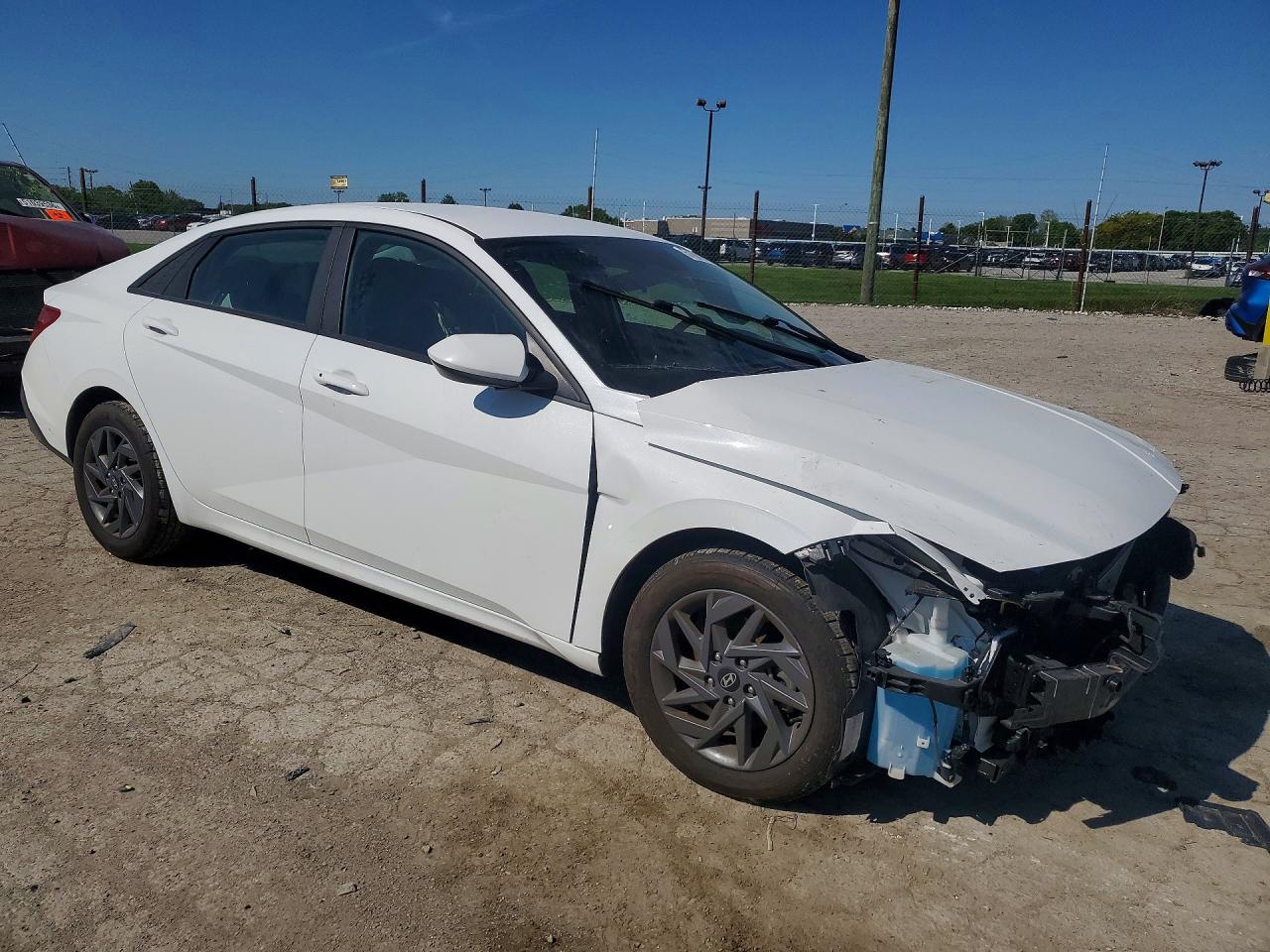 Hyundai ELANTRA Sel