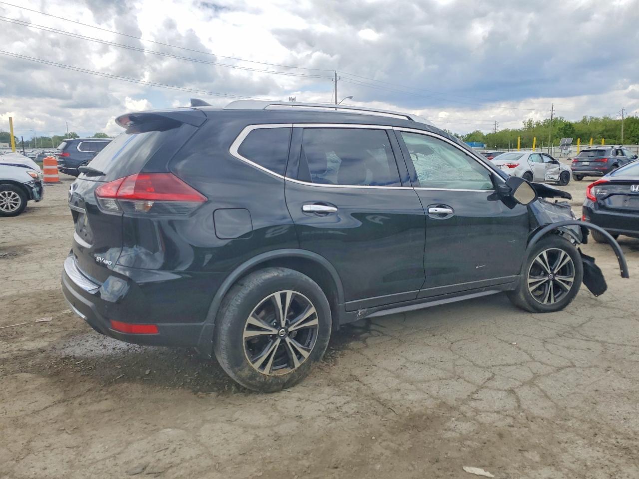 Nissan Rogue Sv