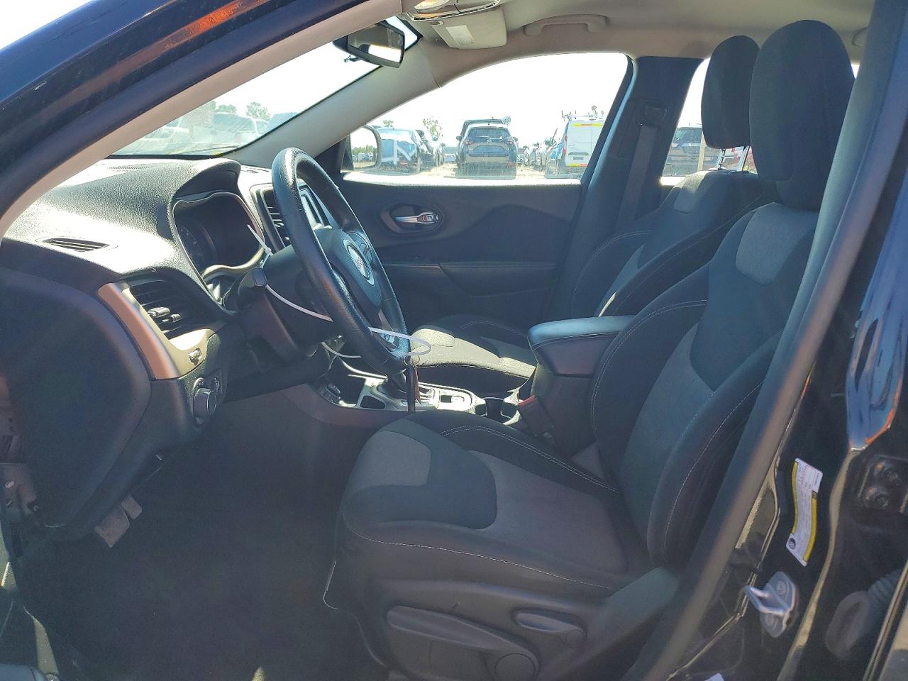 Jeep Grand Cherokee Sport