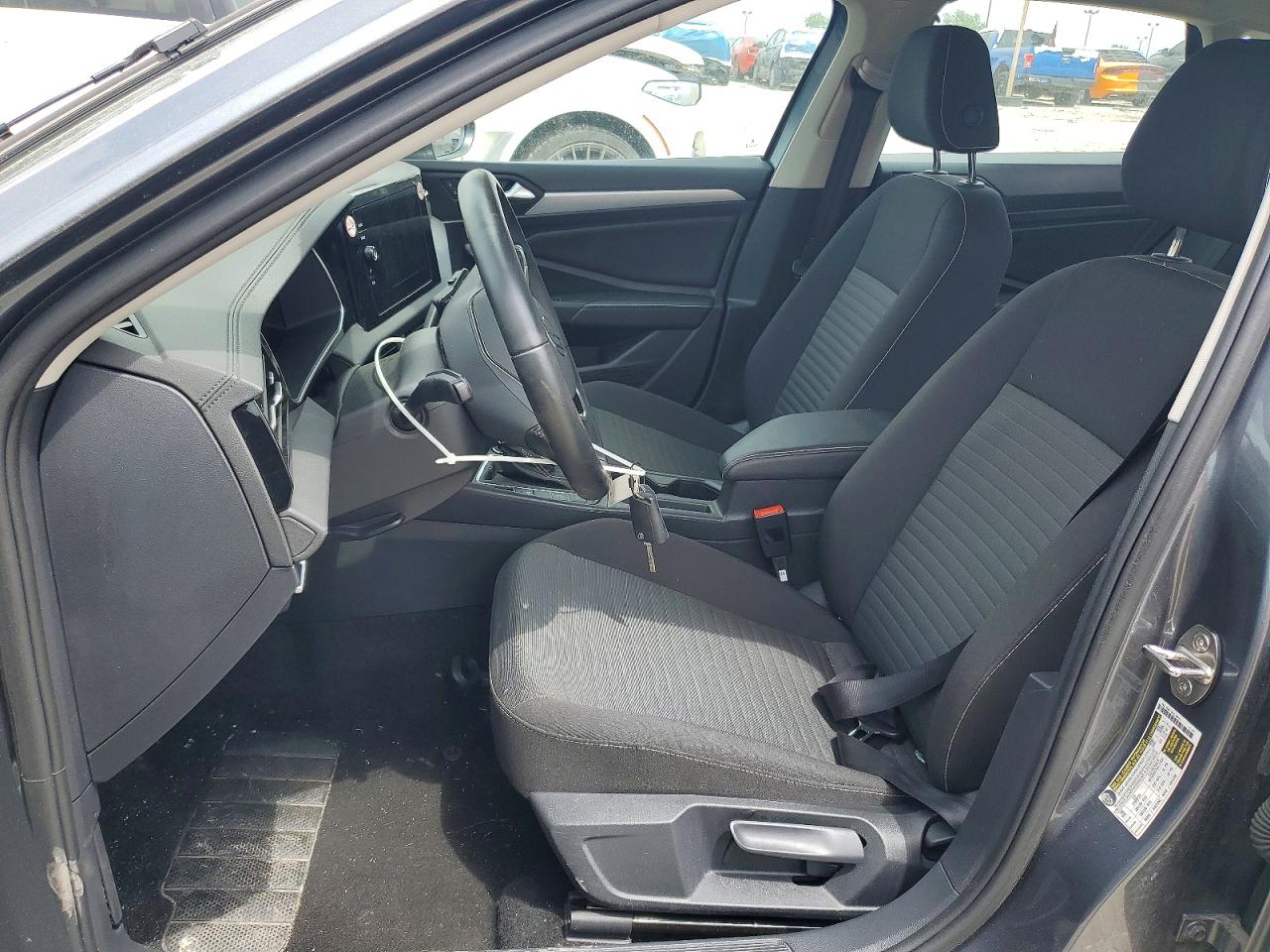Volkswagen Jetta S