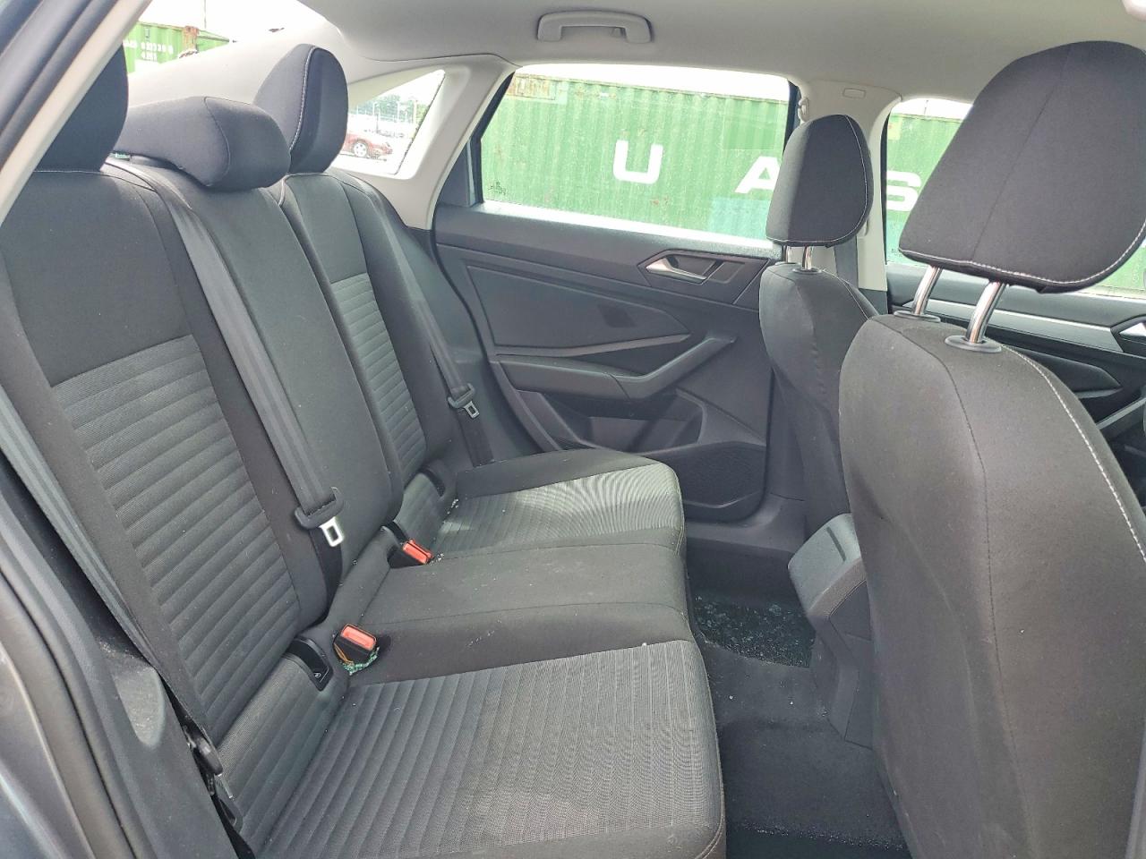 Volkswagen Jetta S