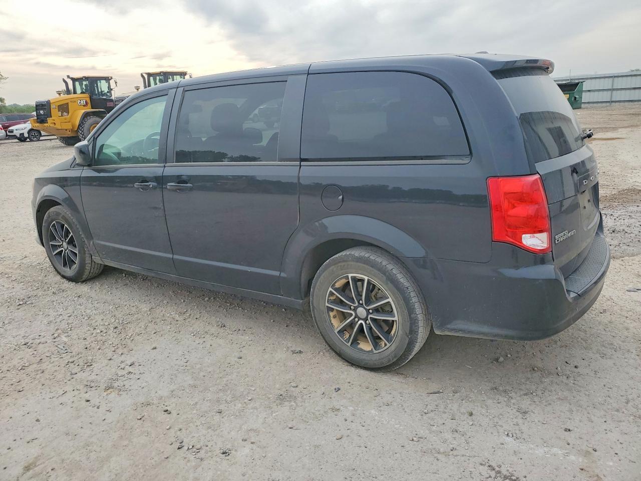 Dodge Caravan Sxt