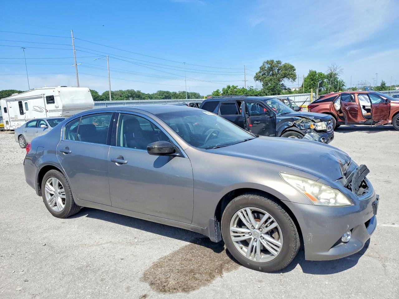 INFINITI G37 X
