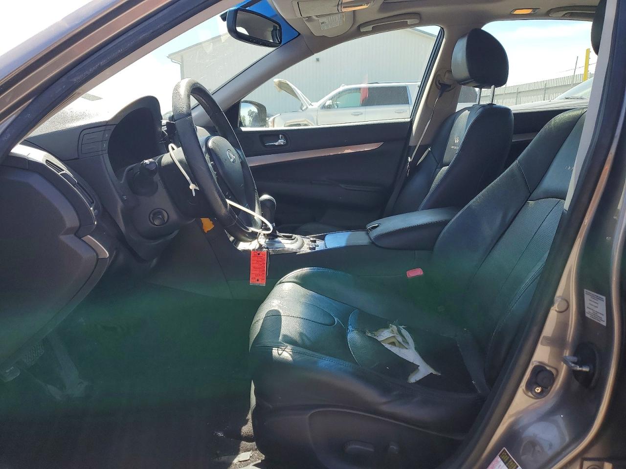 INFINITI G37 X