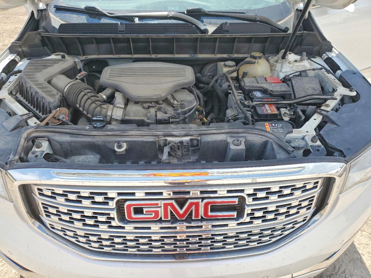 GMC Acadia Denali