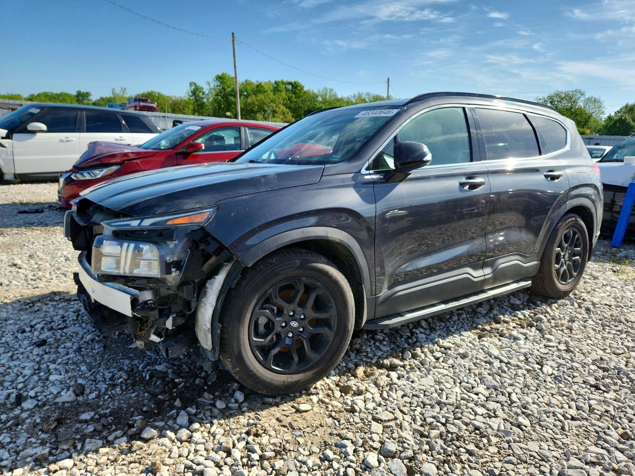 Salvage Hyundai SANTA FE Image