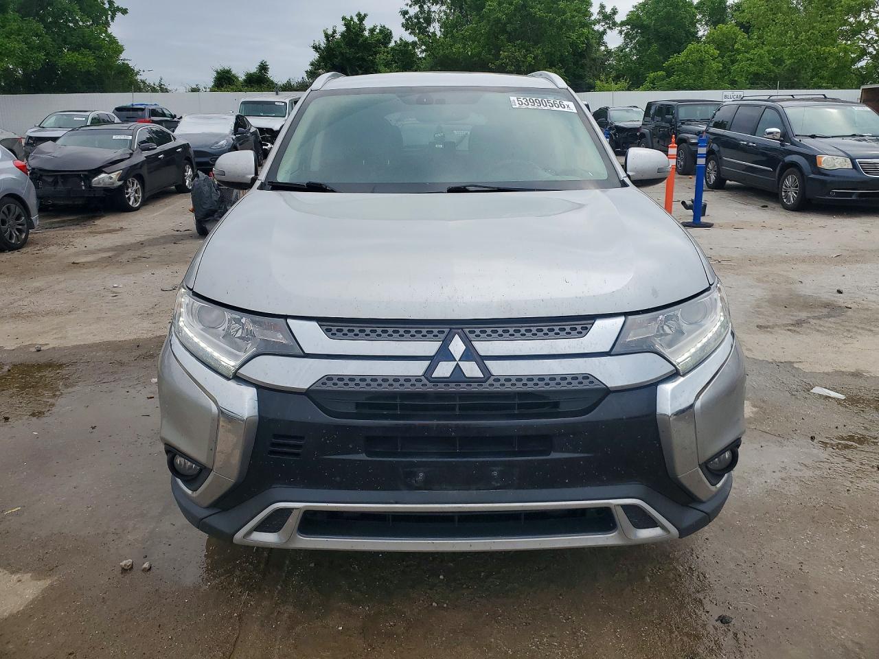 Mitsubishi Outlander Se