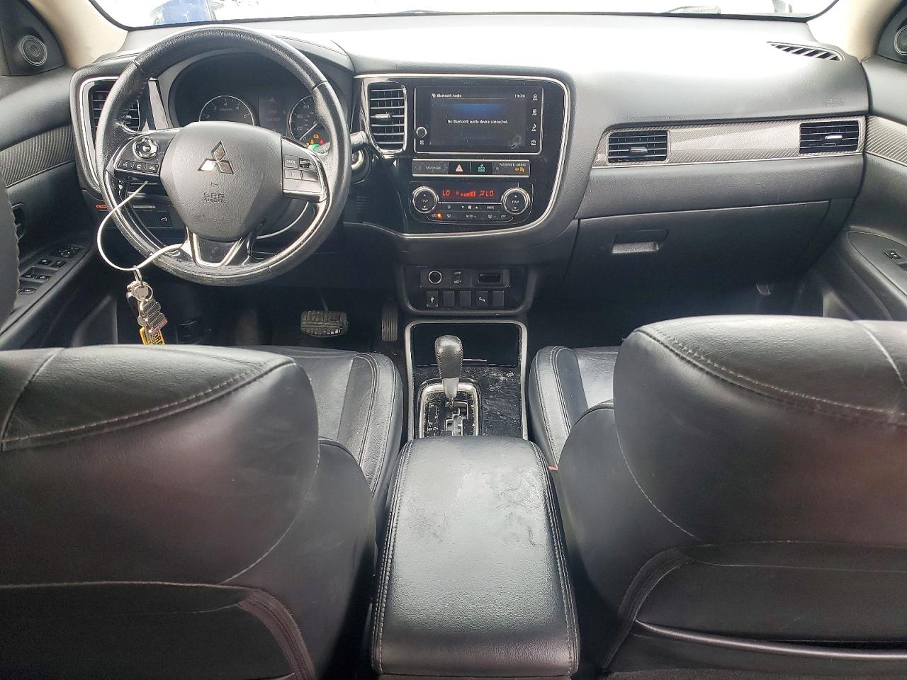 Mitsubishi Outlander Se
