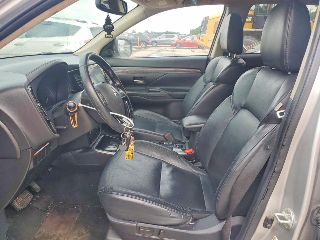 Mitsubishi Outlander Se
