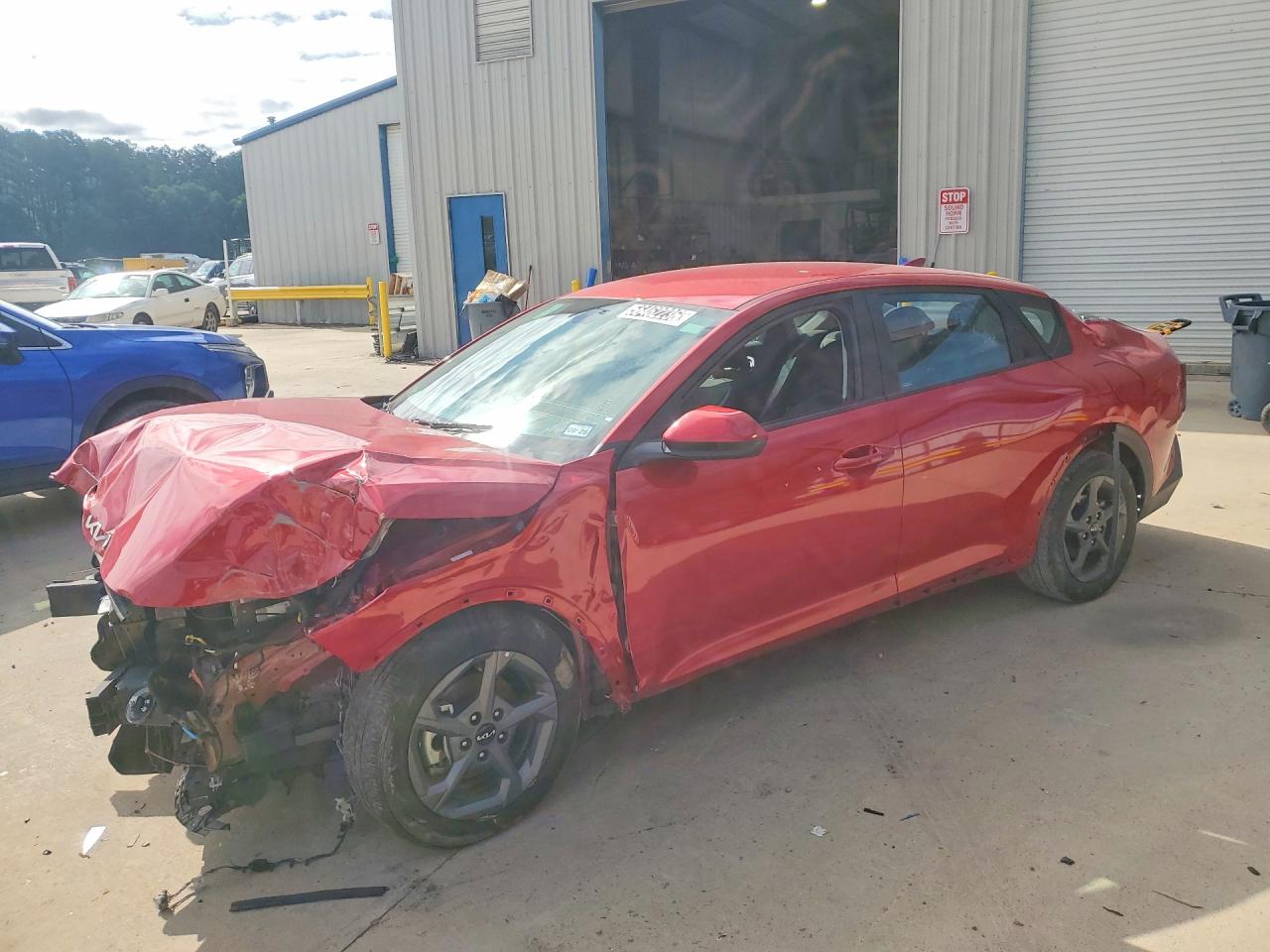 Salvage Kia K4 Image