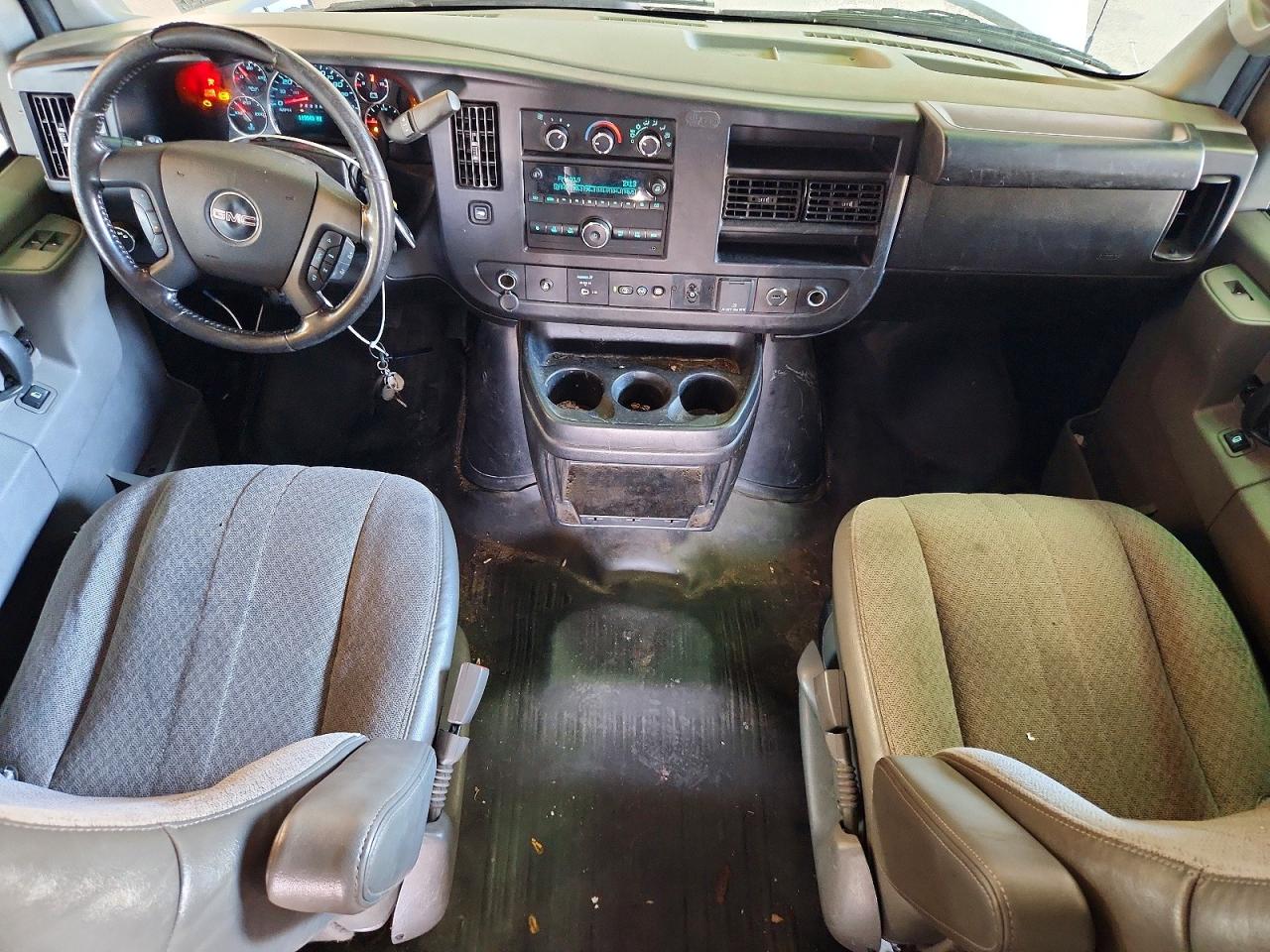 GMC Savana