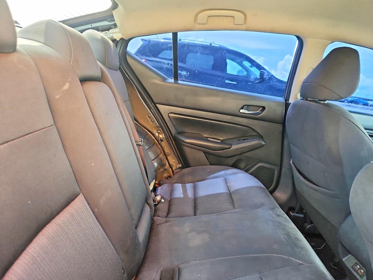 Nissan Altima S