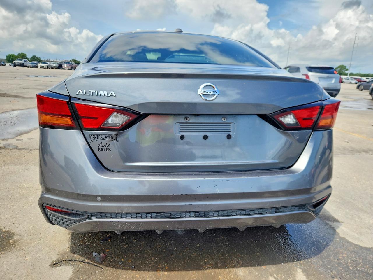 Nissan Altima S