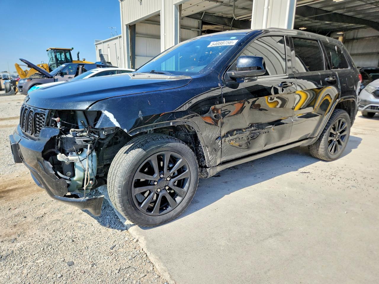 Salvage Jeep Cherokee Image