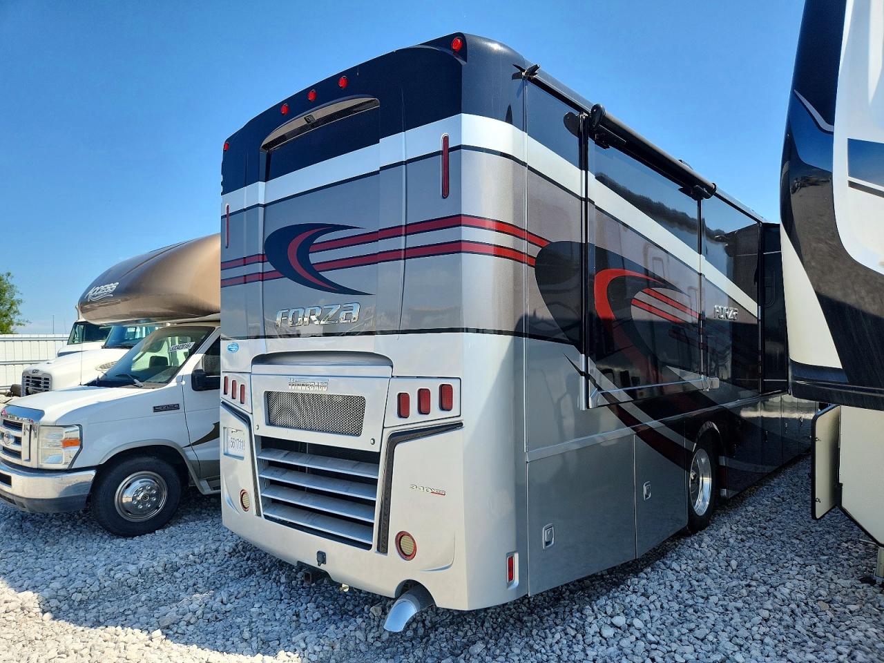 Winnebago Forza