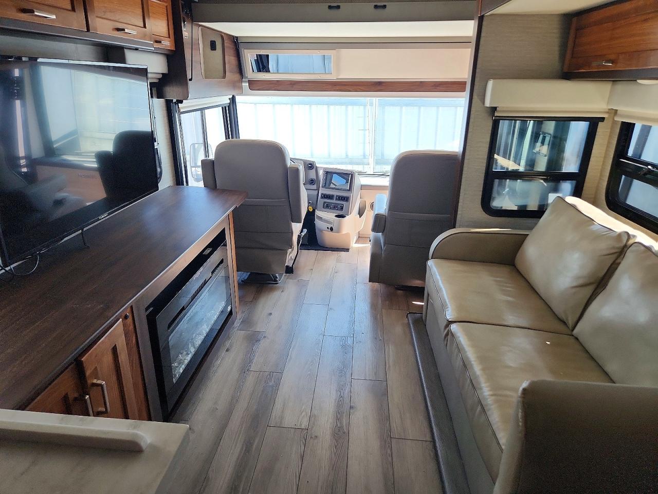 Winnebago Forza