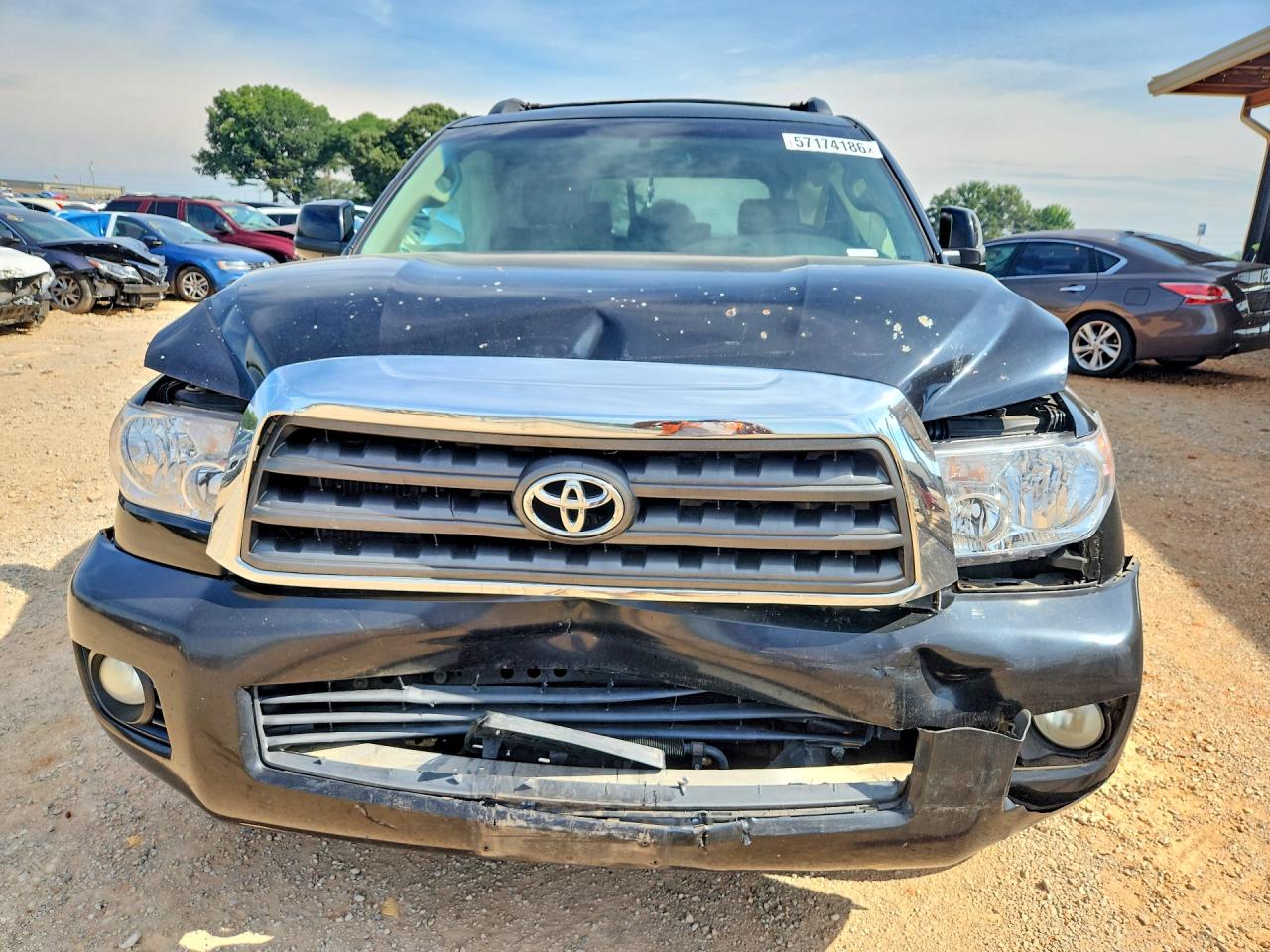 Toyota Sequoia Sr5