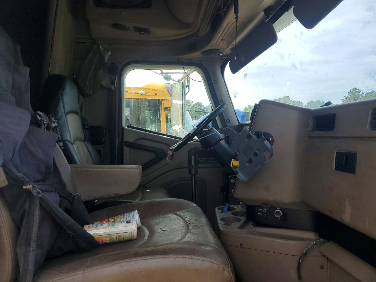 International 9400 9400i