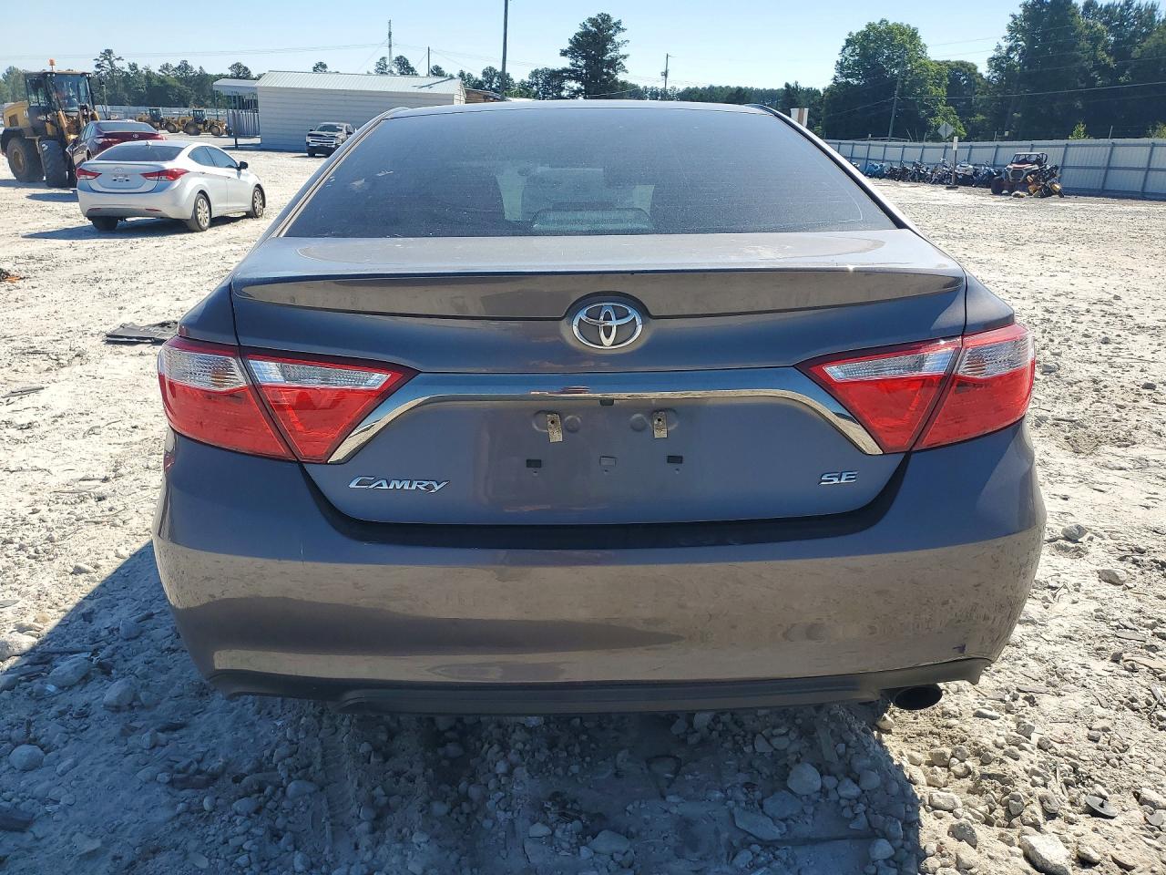 Toyota Camry Se