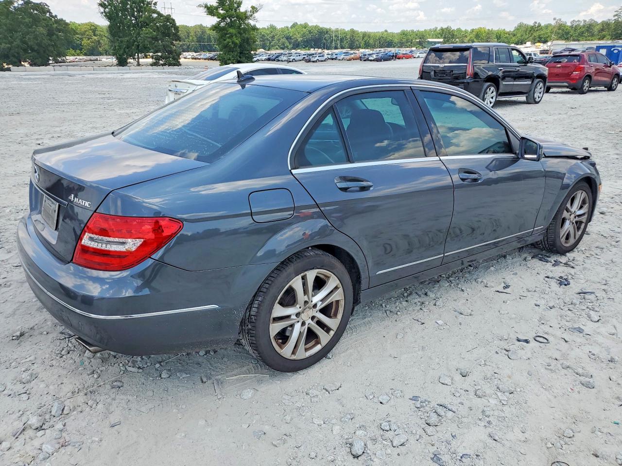 Mercedes-Benz C-Class 300 4matic