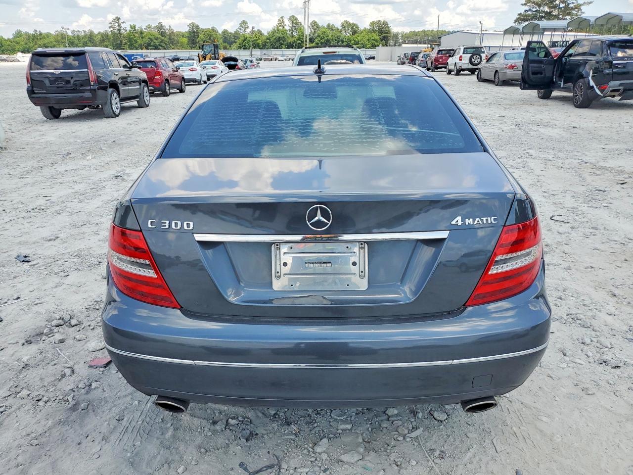 Mercedes-Benz C-Class 300 4matic