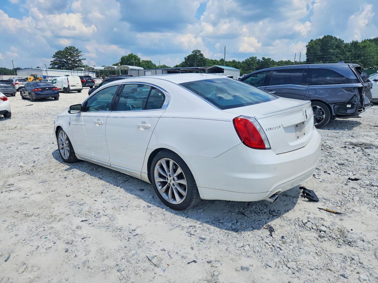 Lincoln MKS