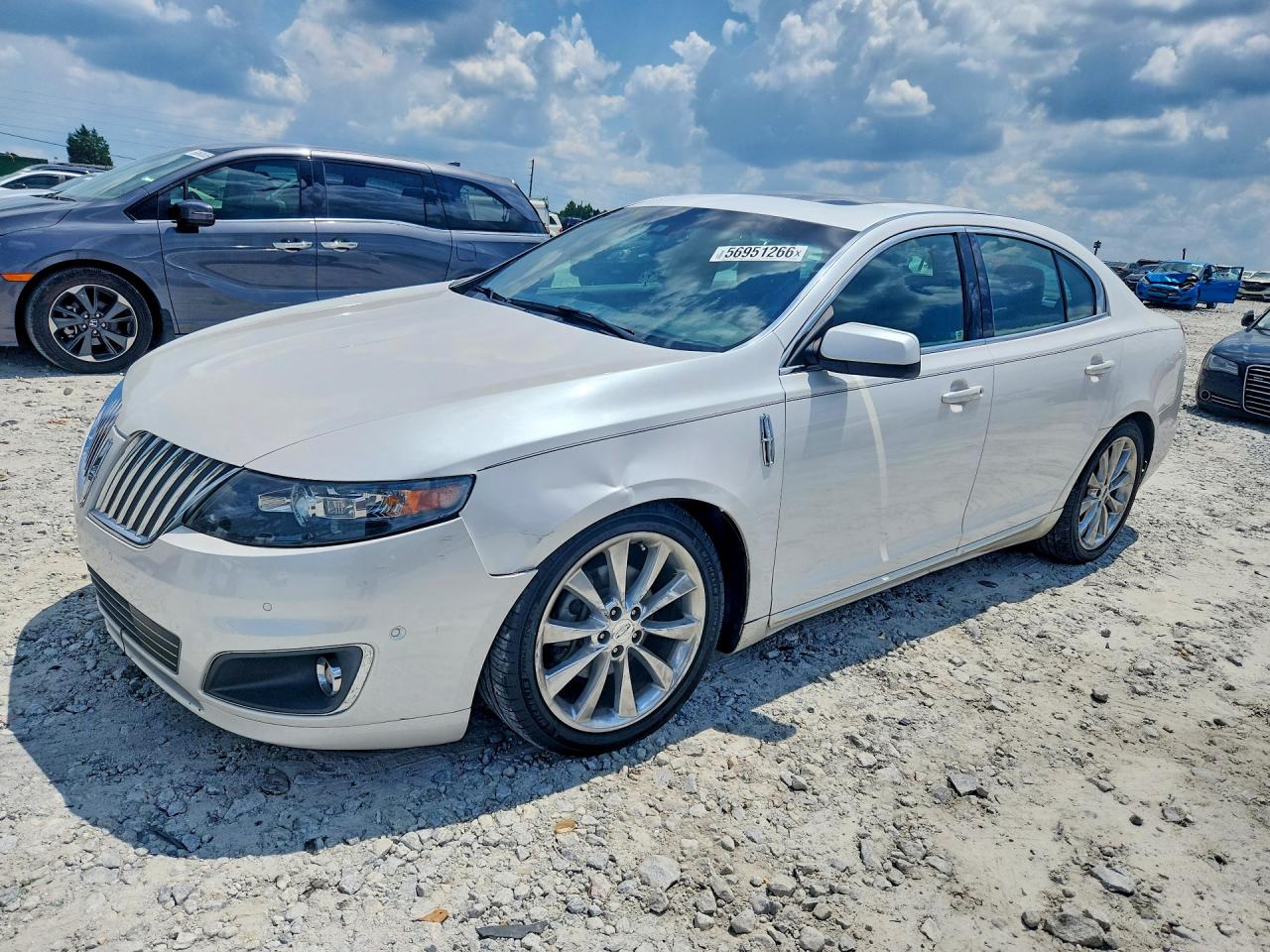 Salvage Lincoln MKS Image
