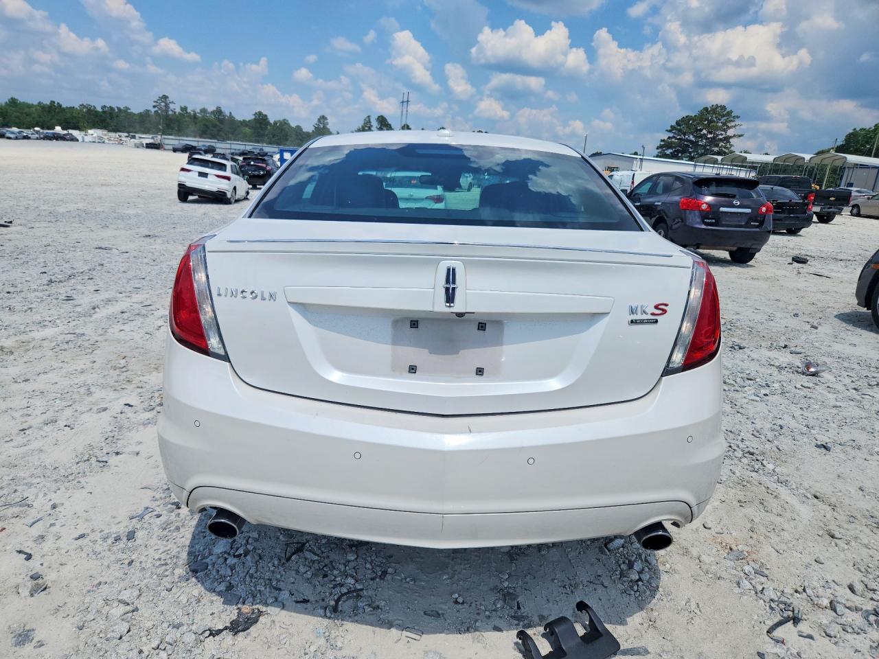 Lincoln MKS