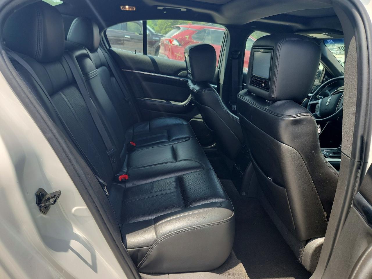 Lincoln MKS