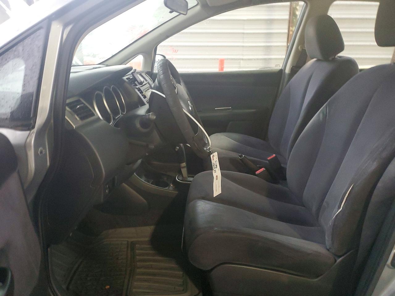 Nissan Versa 1.8 S