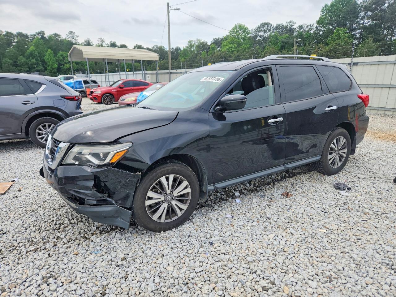 Salvage Nissan Pathfinder Image