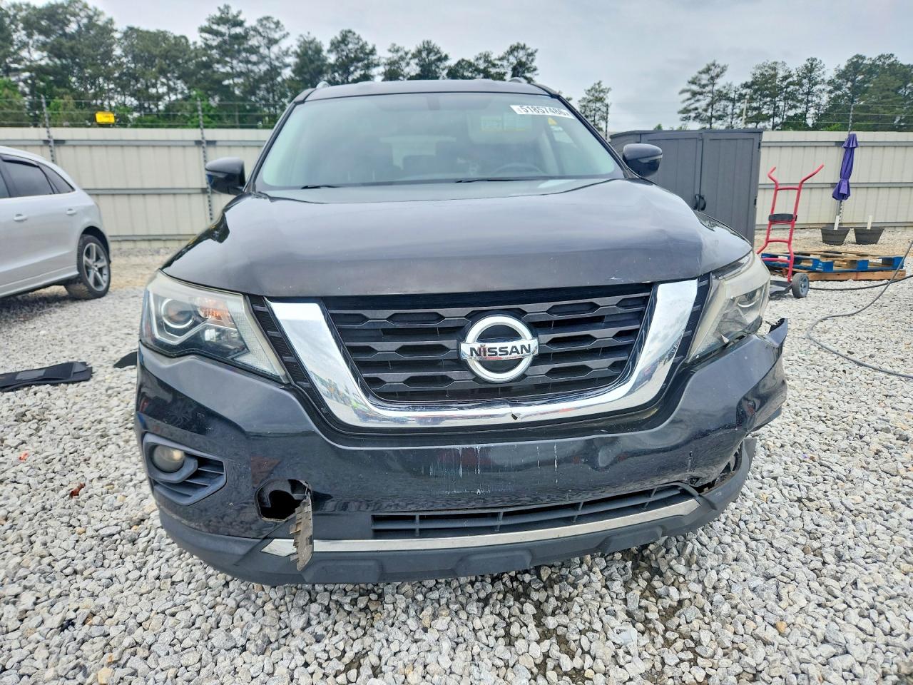 Nissan Pathfinder Sv