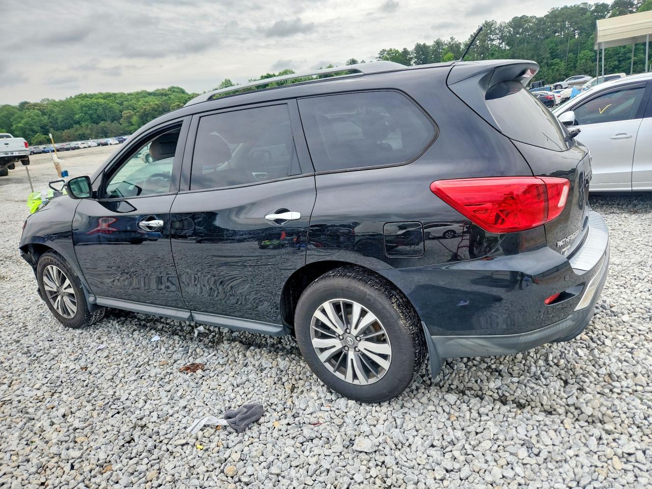 Nissan Pathfinder Sv