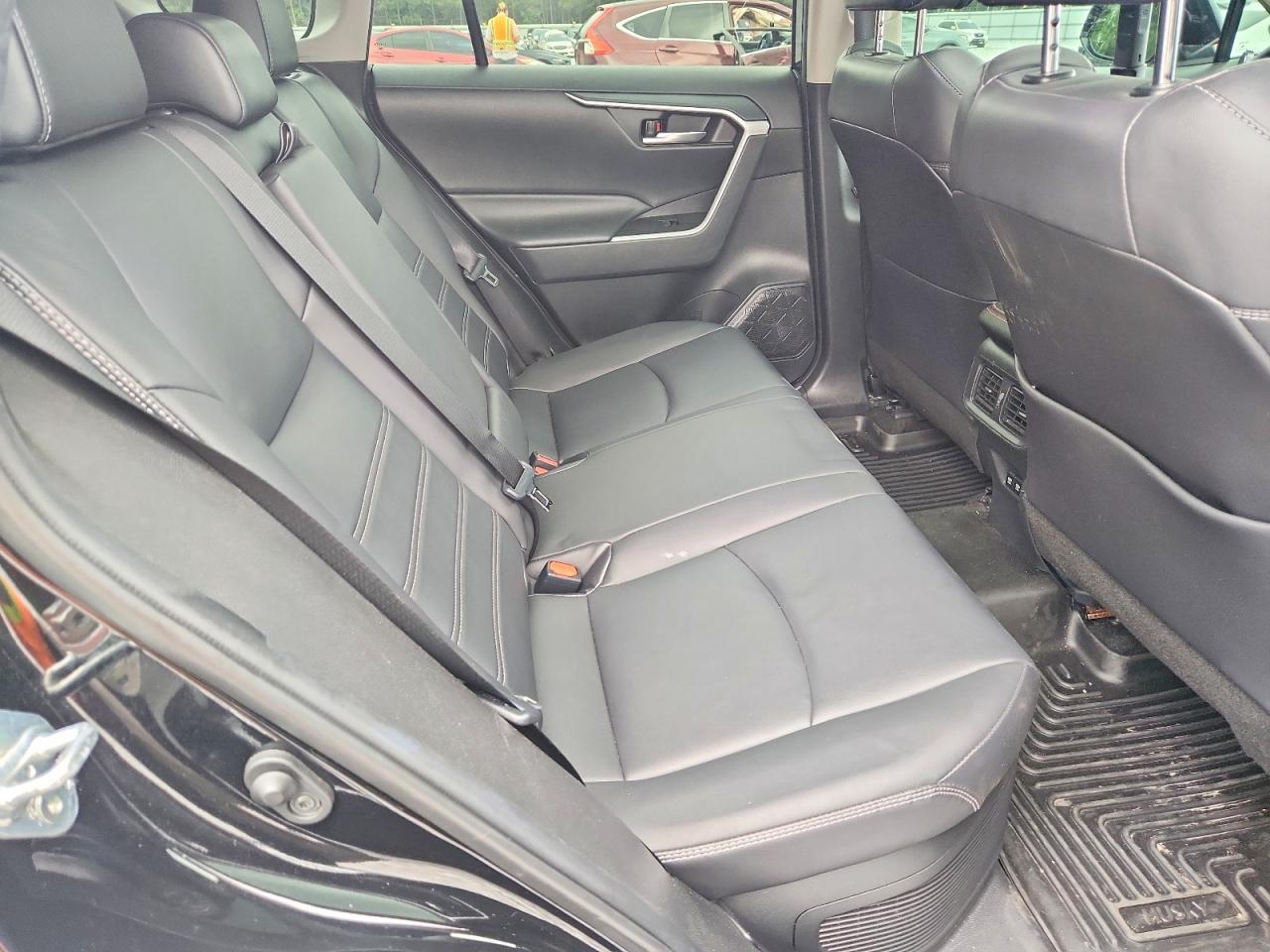 Toyota RAV4 Xle Premium