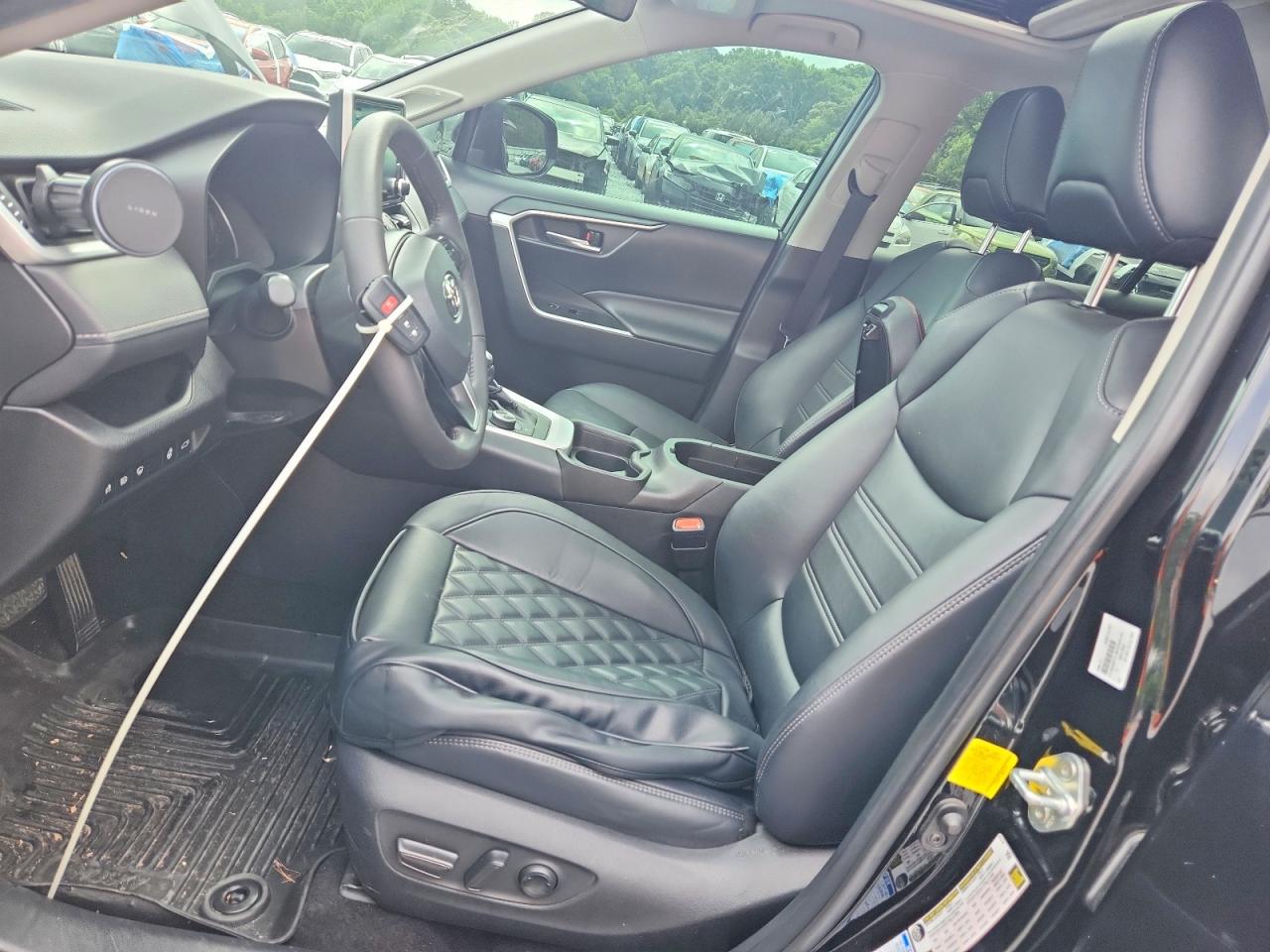 Toyota RAV4 Xle Premium