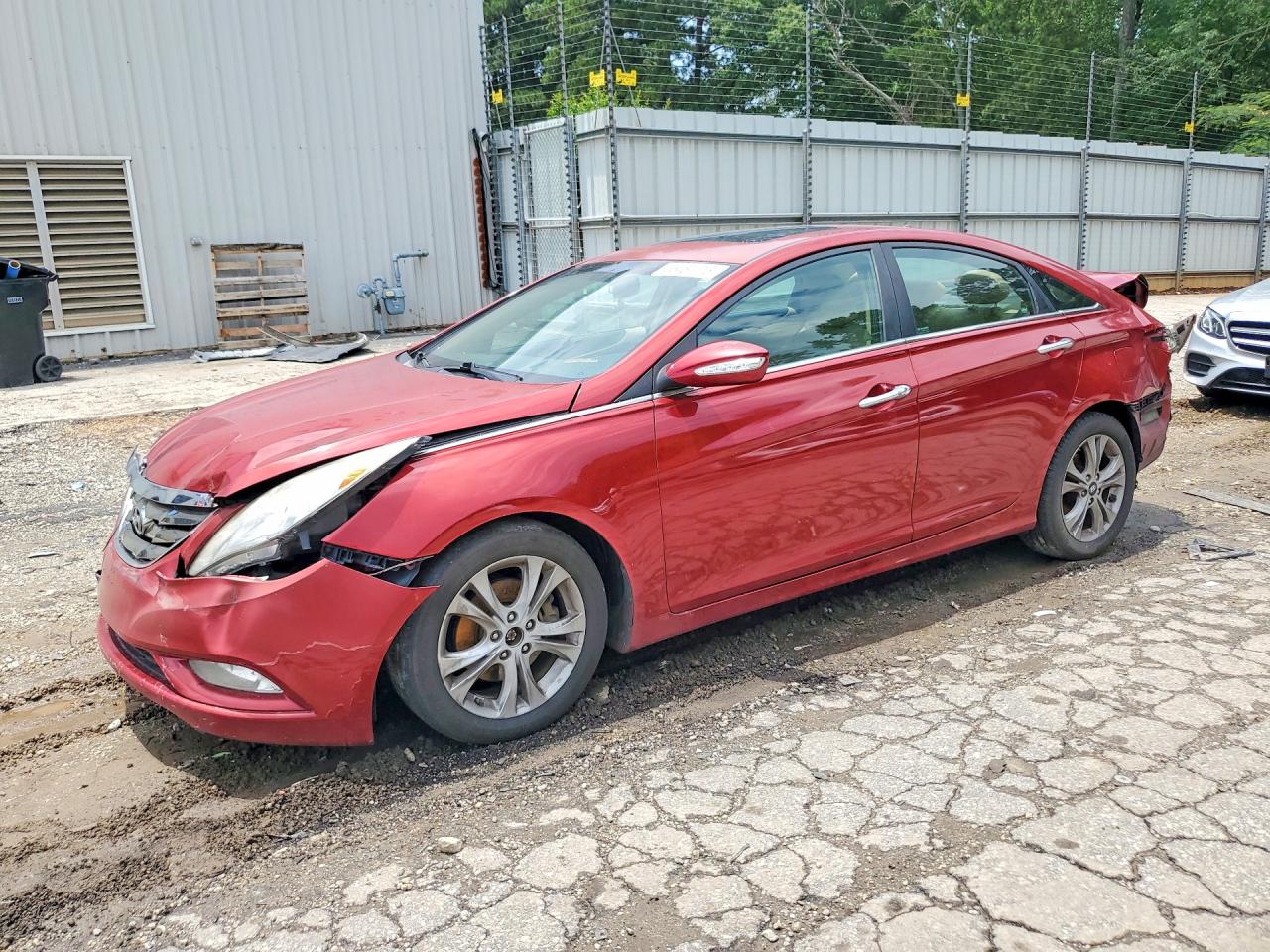 Salvage Hyundai SONATA Image