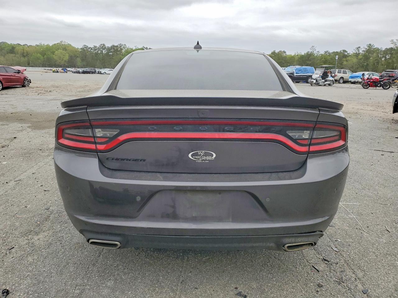 Dodge Charger Sxt
