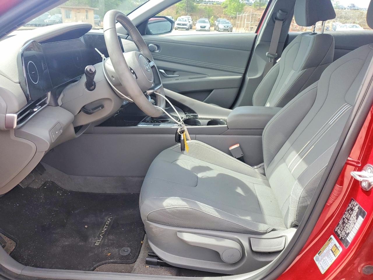 Hyundai ELANTRA Sel