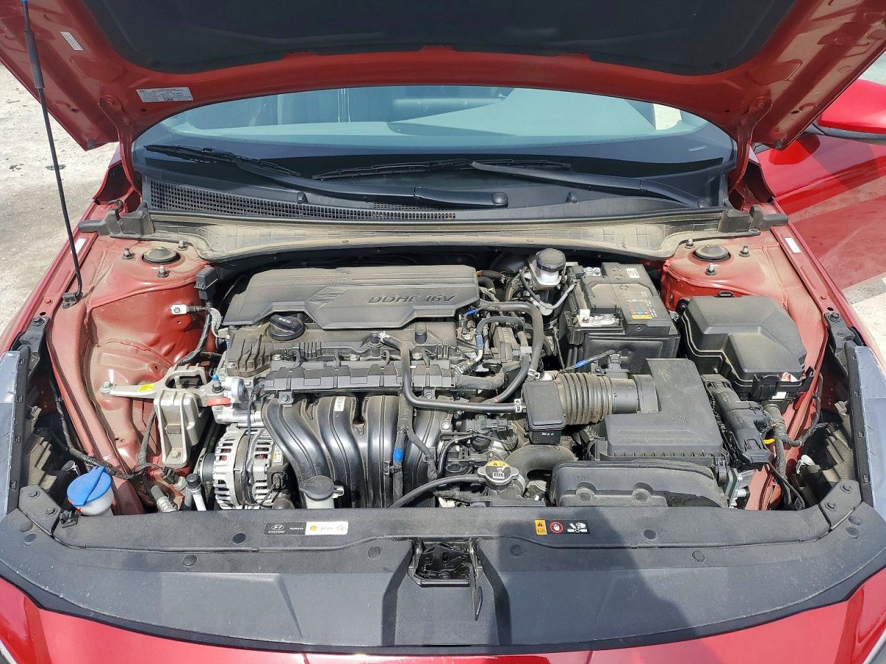 Hyundai ELANTRA Sel