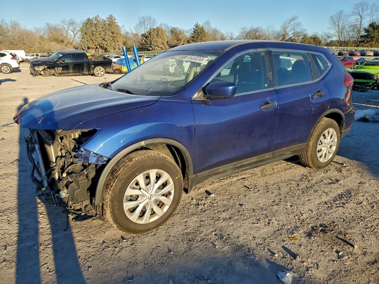 Salvage Nissan Rogue Image