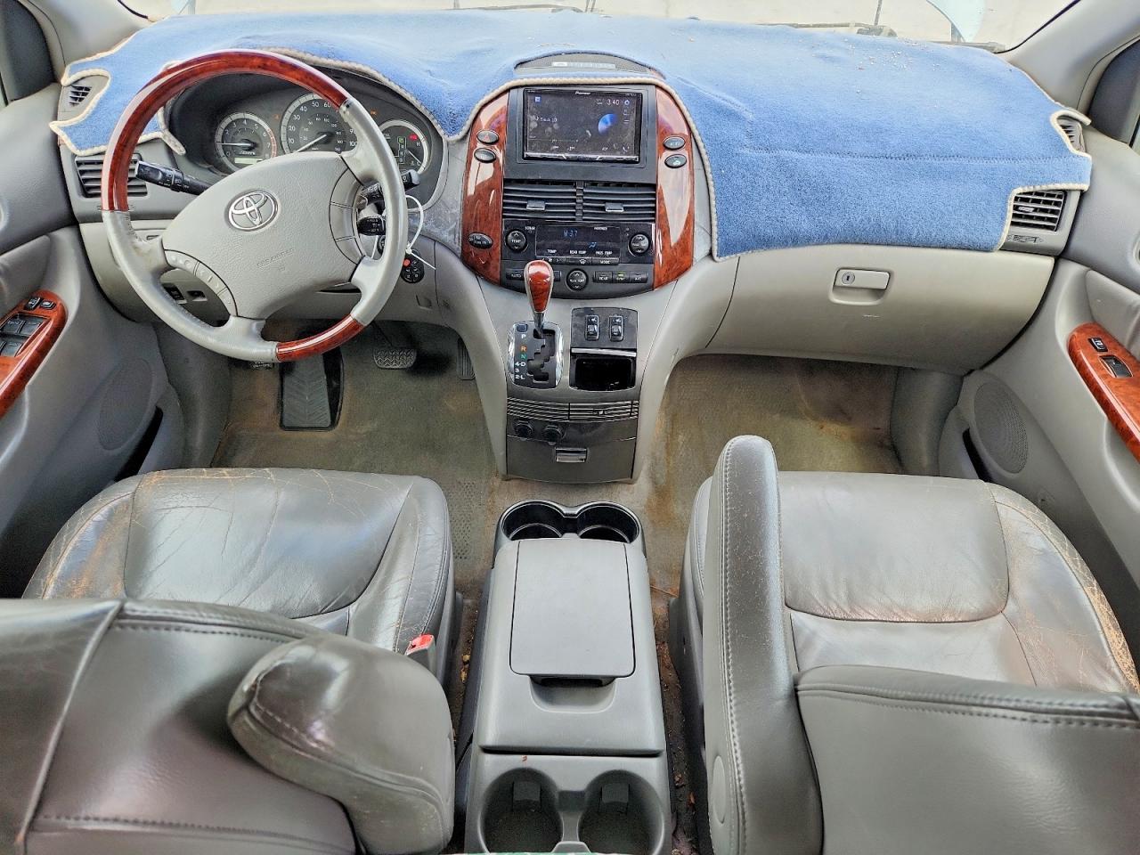 Toyota Sienna Xle Limited 7 Passenger
