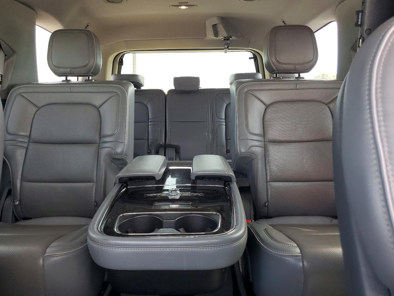 Lincoln Navigator Reserve