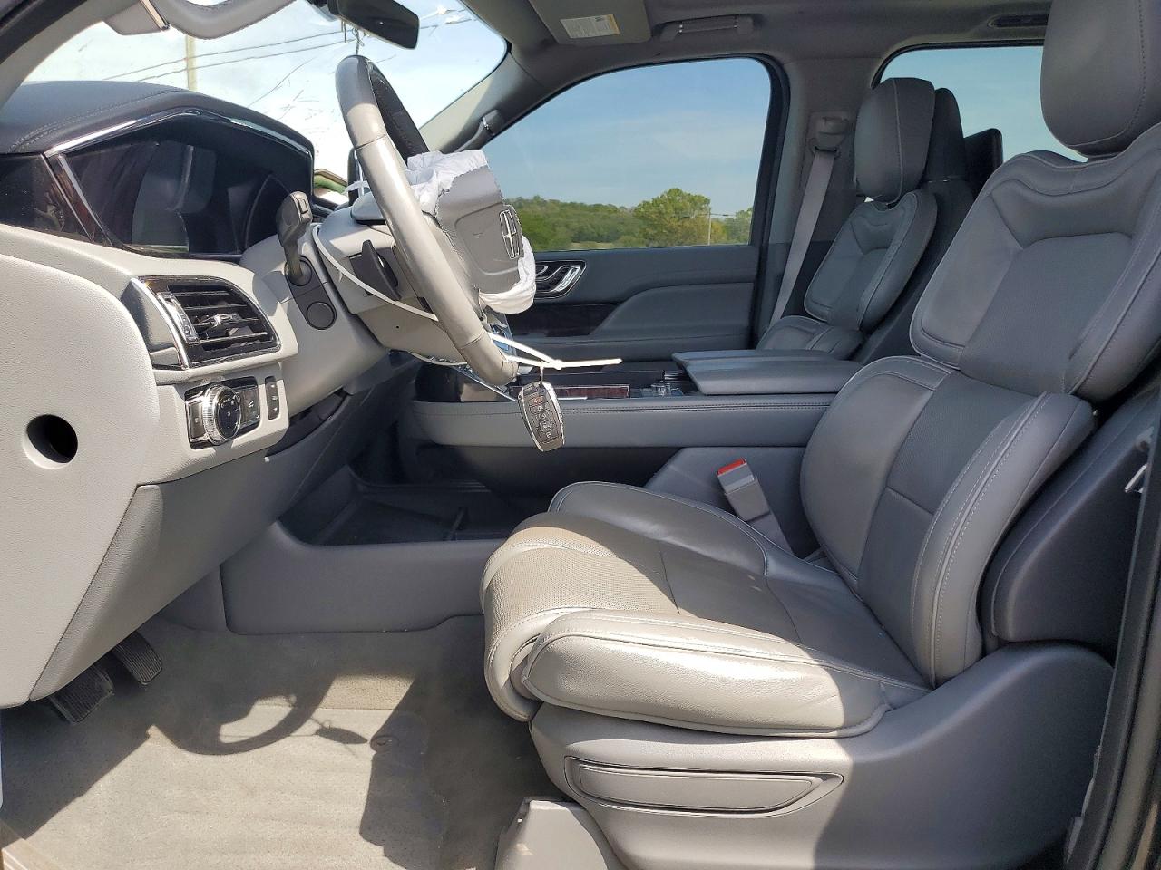 Lincoln Navigator Reserve
