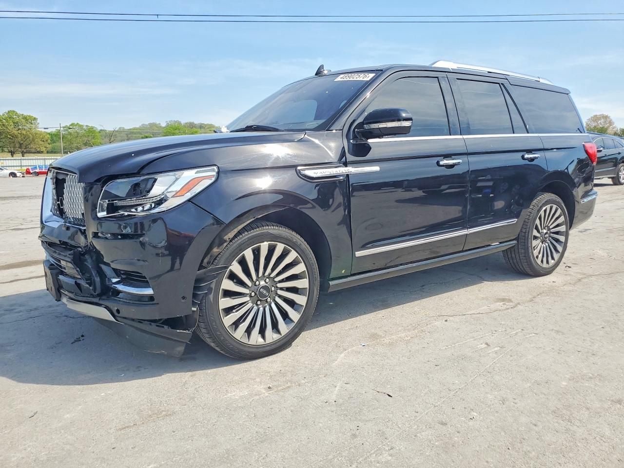 Salvage Lincoln Navigator Image