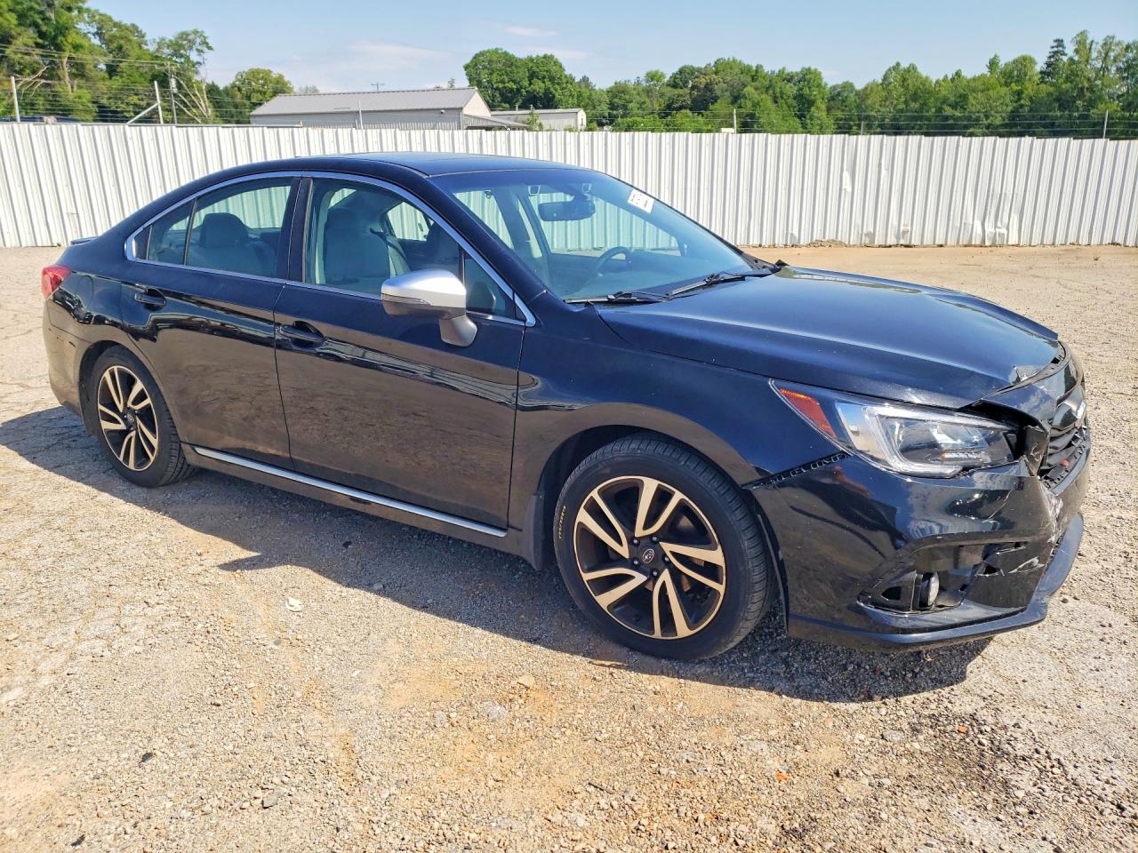 Subaru Legacy Sport