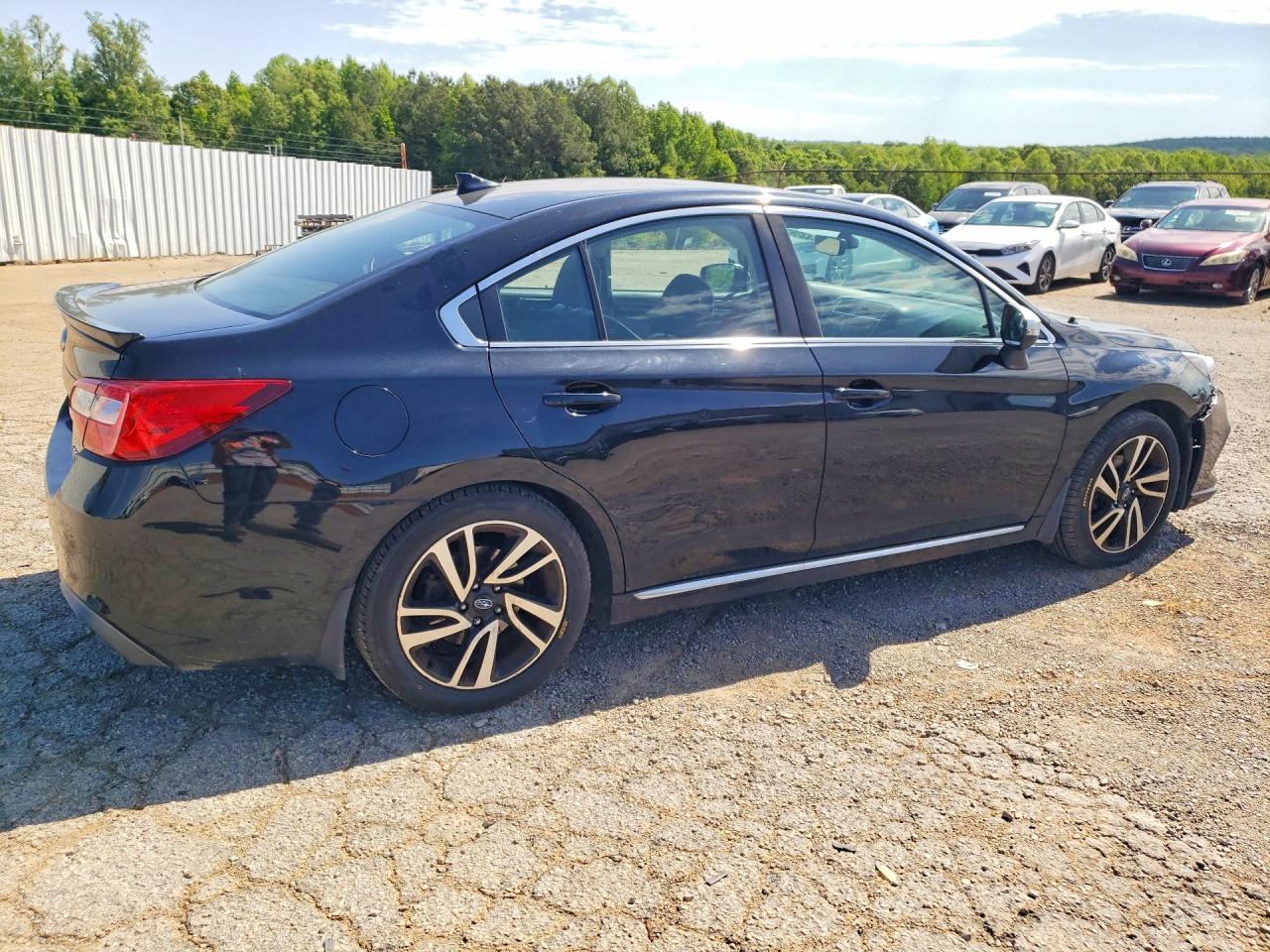 Subaru Legacy Sport