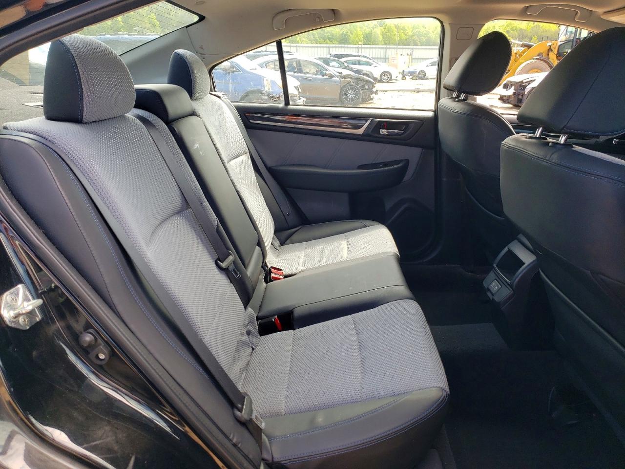 Subaru Legacy Sport
