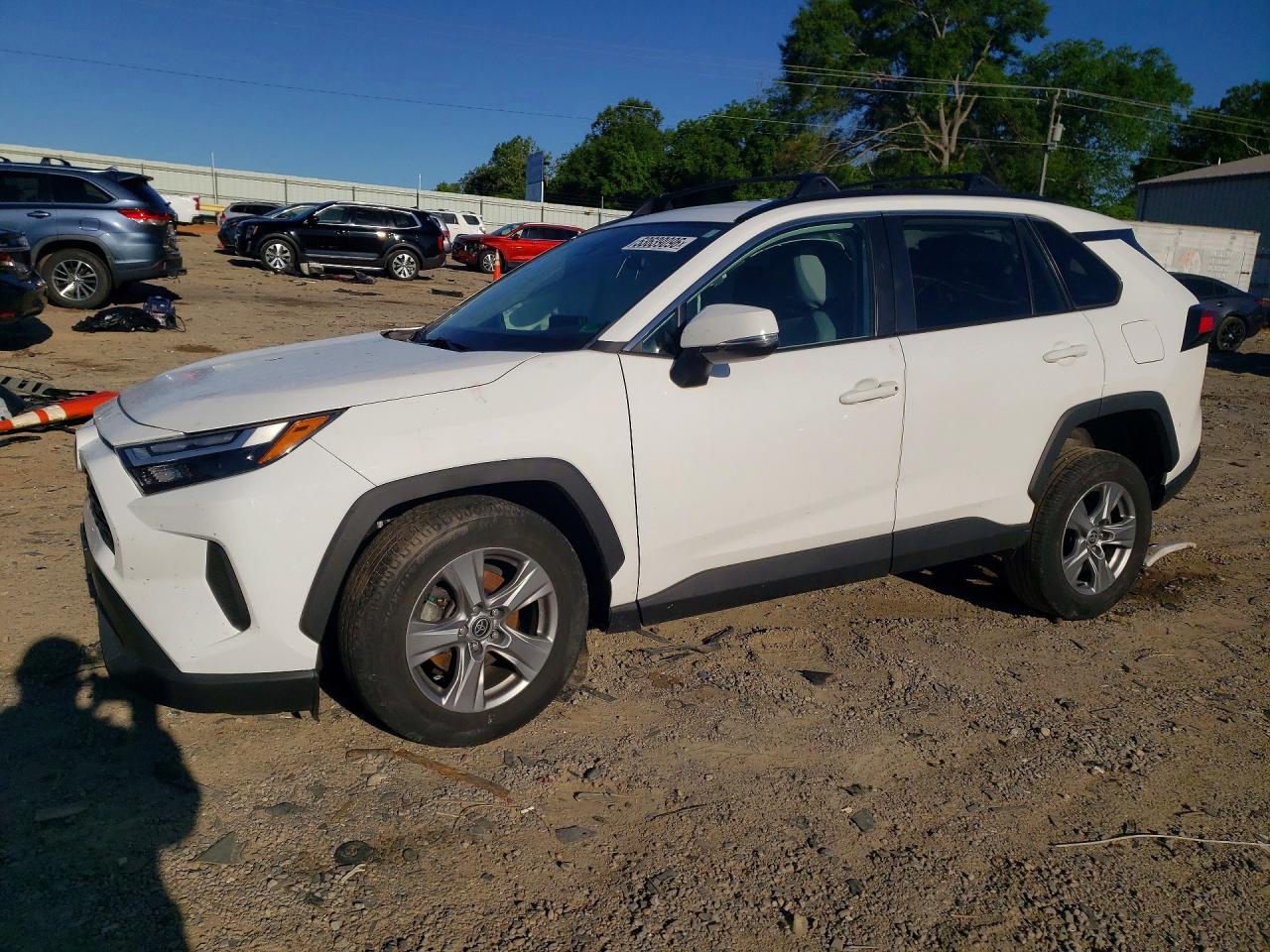 Salvage Toyota RAV4 Image