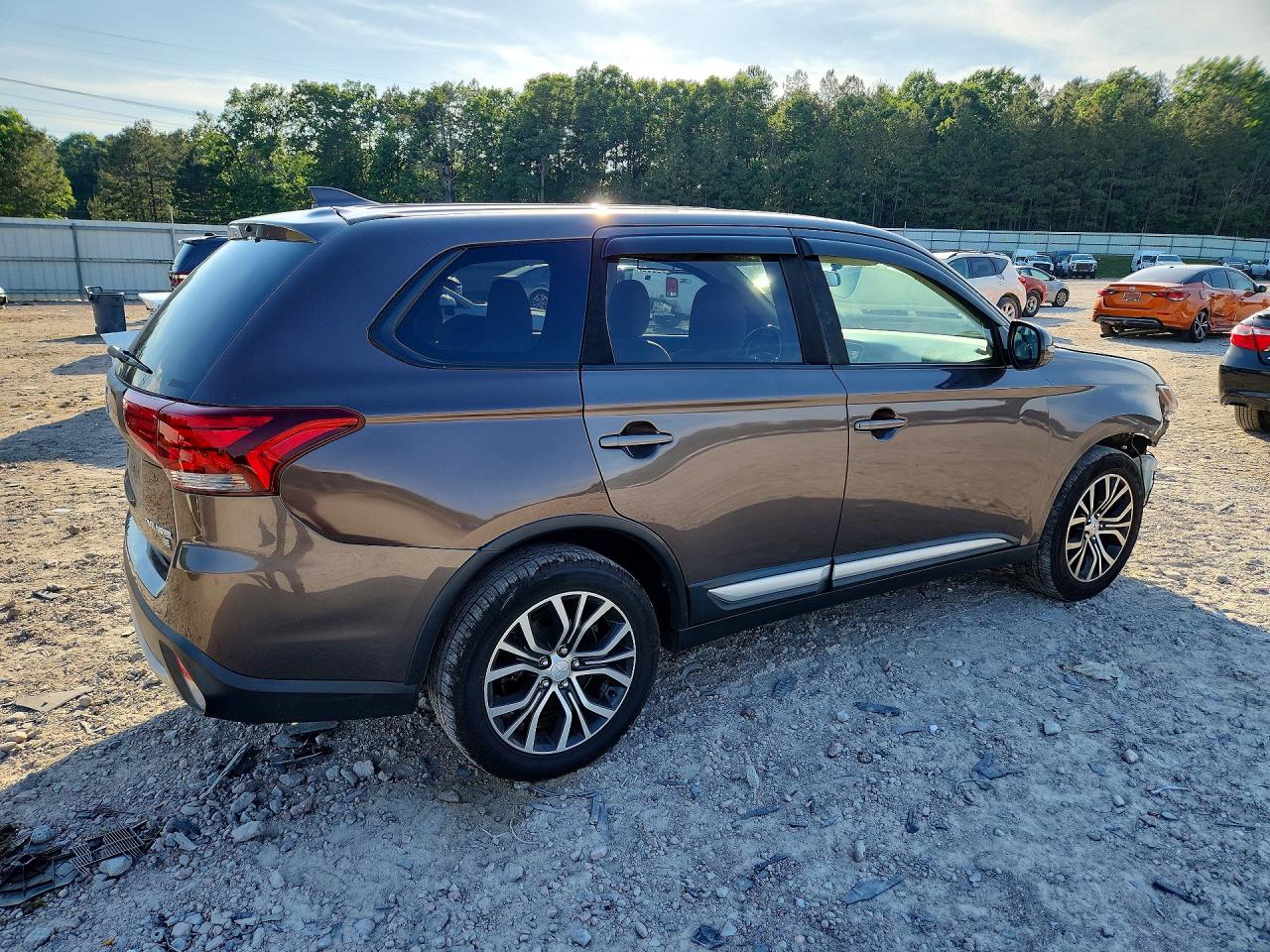 Mitsubishi Outlander Se