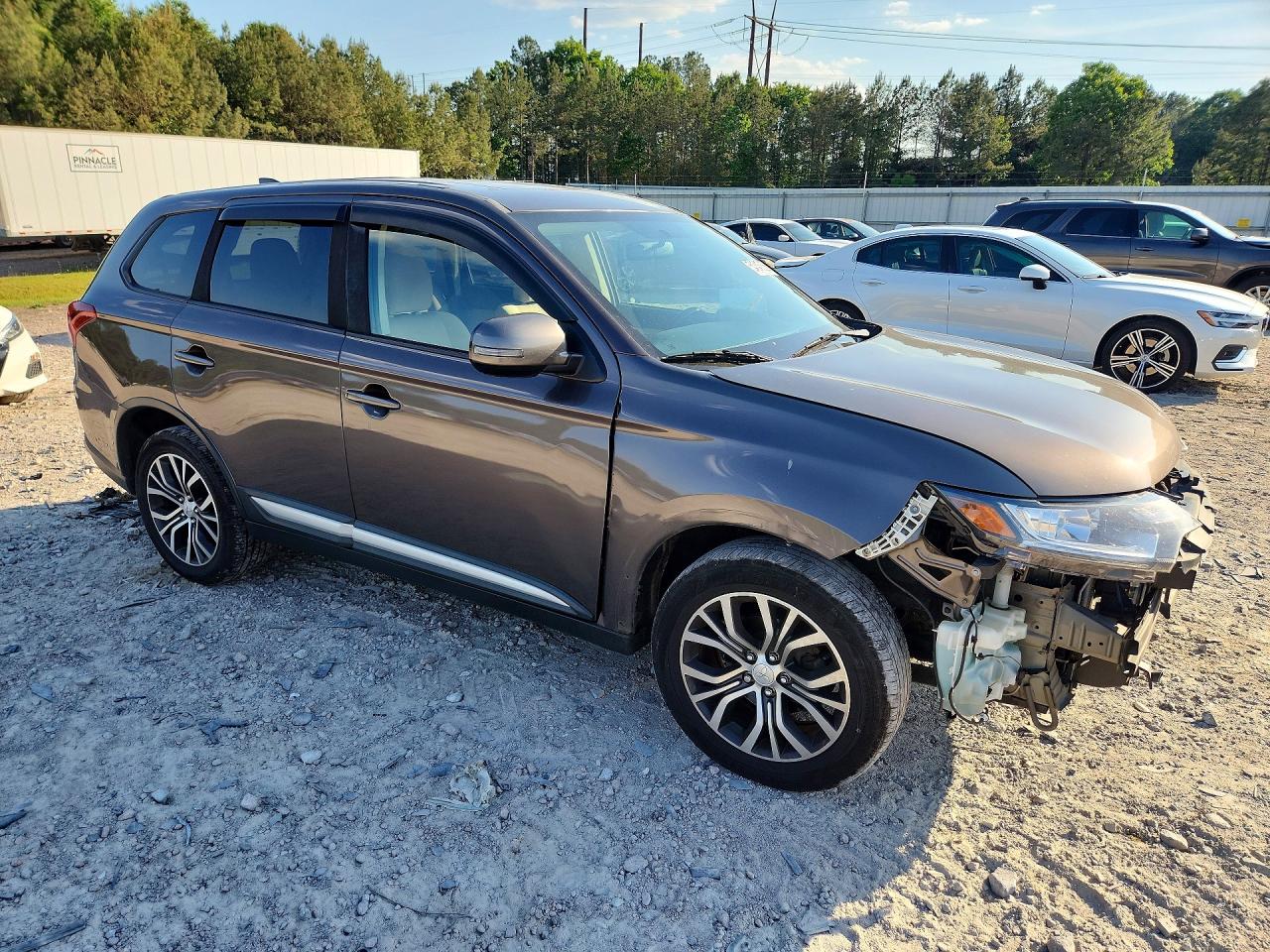 Mitsubishi Outlander Se